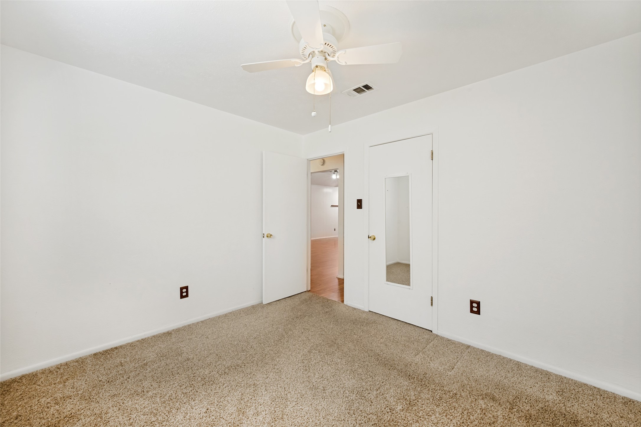 801 Brownstone Street Euless TX 76039