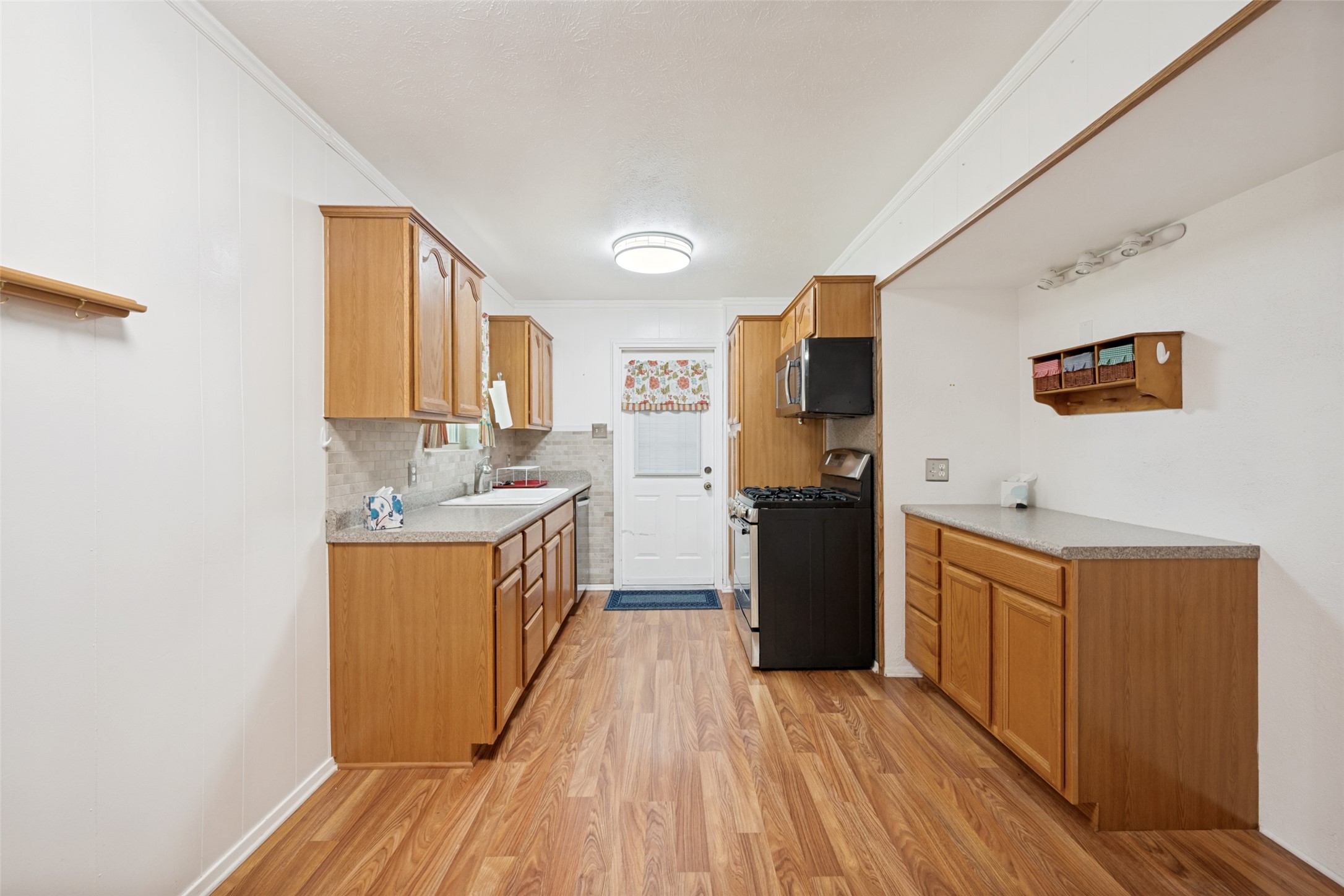 801 Brownstone Street Euless TX 76039