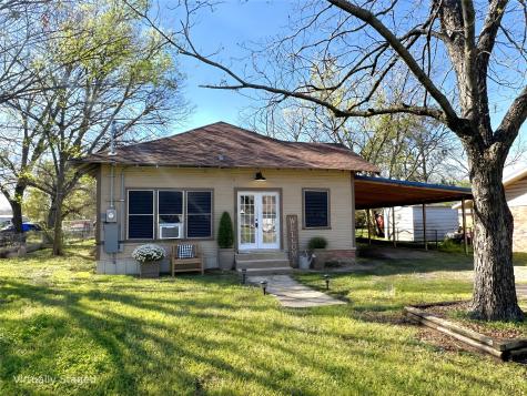 122 Robertson Street Sulphur Springs TX 75482