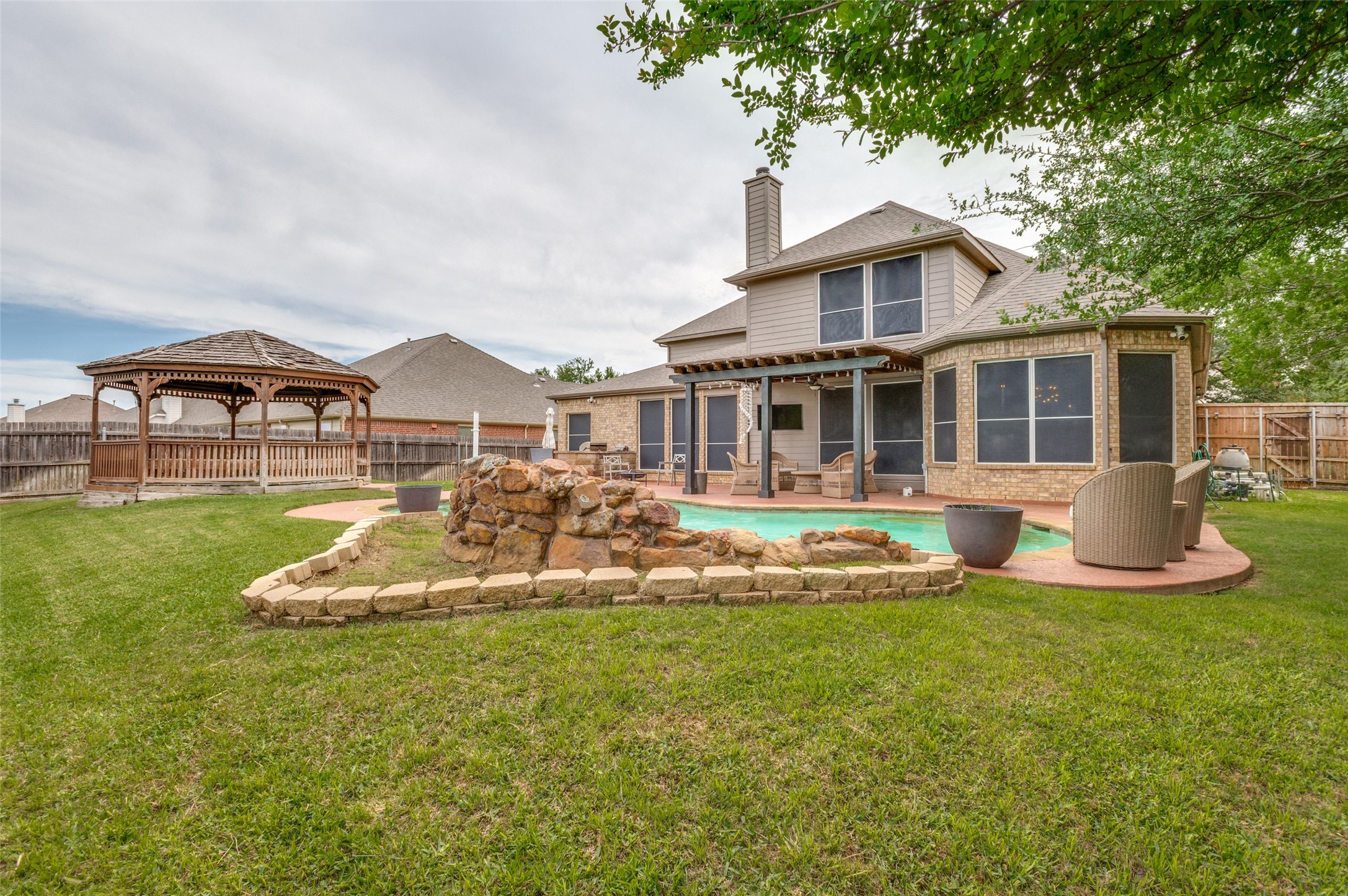 2456 Whispering Breeze Drive Grand Prairie TX 75050
