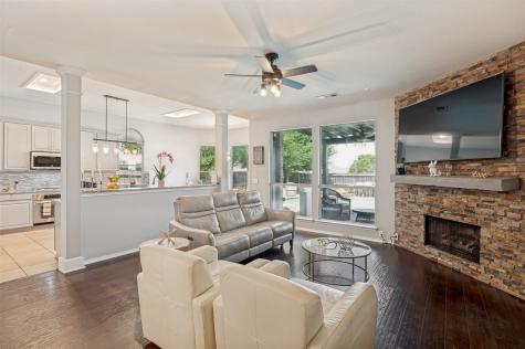 2456 Whispering Breeze Drive Grand Prairie TX 75050