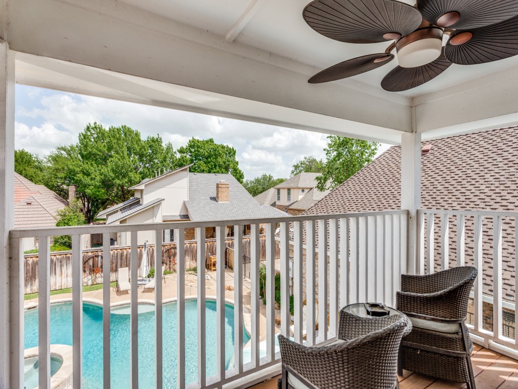 2821 Shadow Drive W Arlington TX 76006