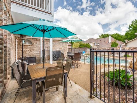 2821 Shadow Drive W Arlington TX 76006