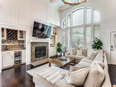 2821 Shadow Drive W Arlington TX 76006