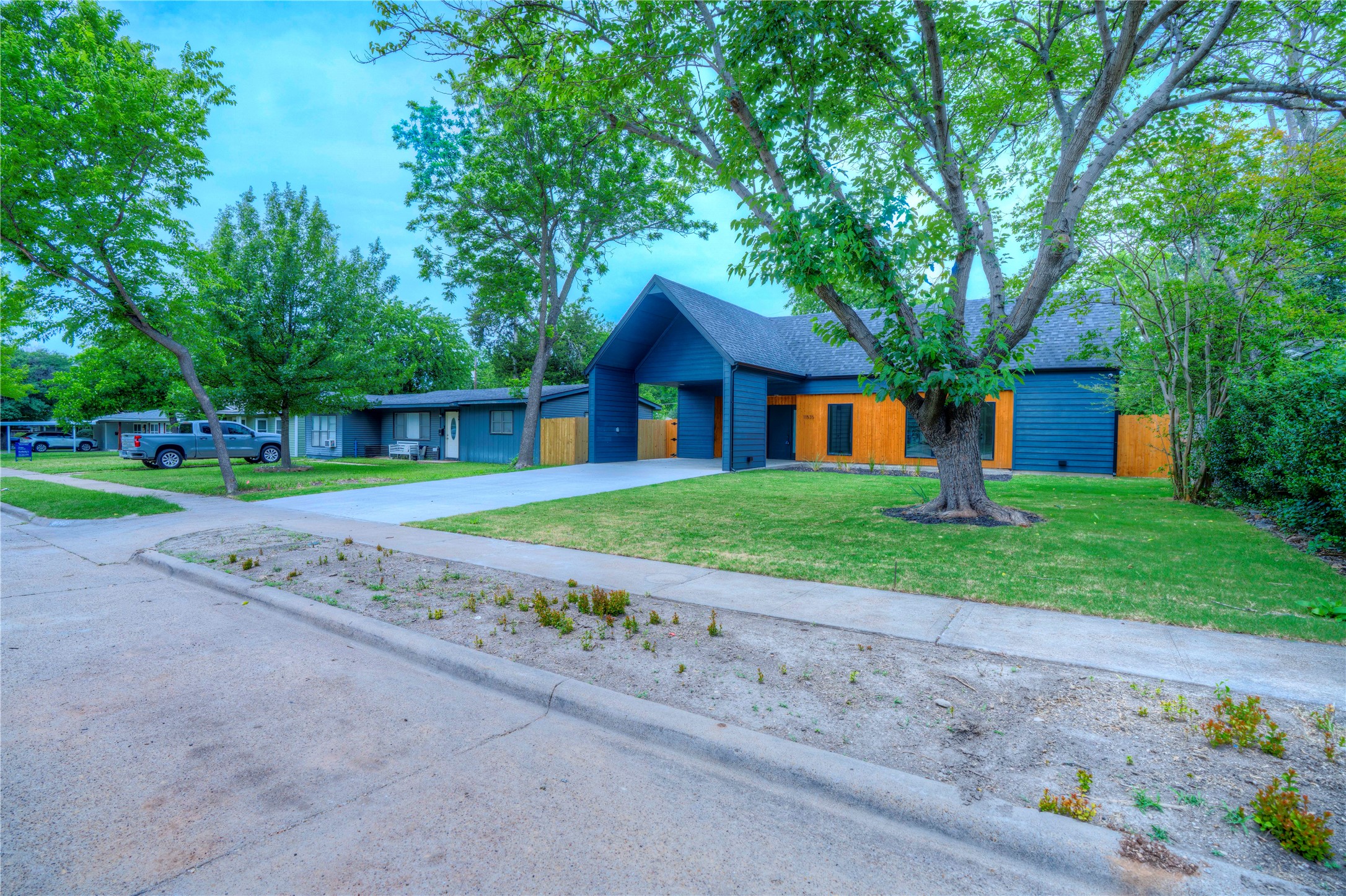 11535 Strand Street Dallas TX 75218