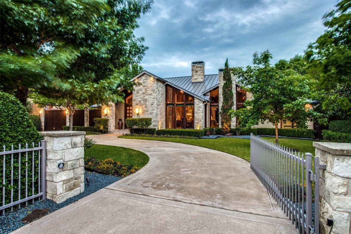 8410 Swananoah Road Dallas TX 75209