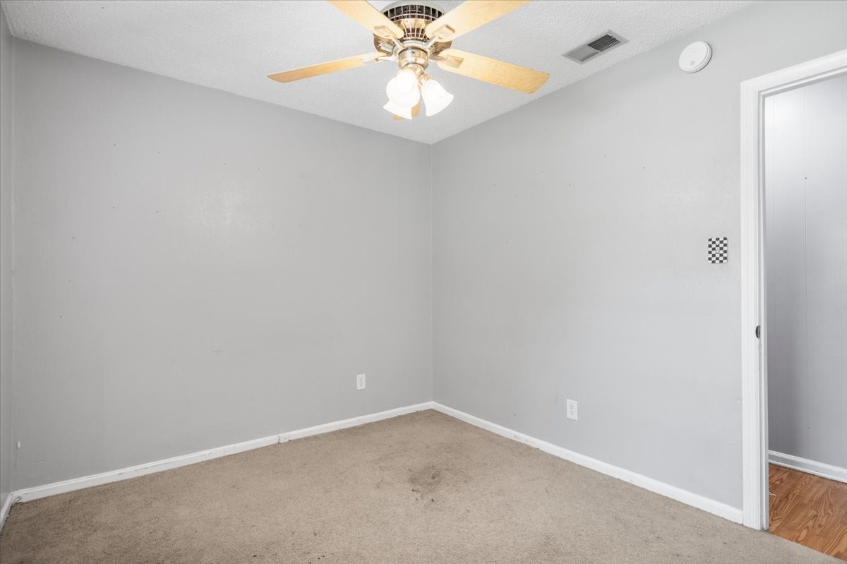 407 York Street Lindale TX 75771