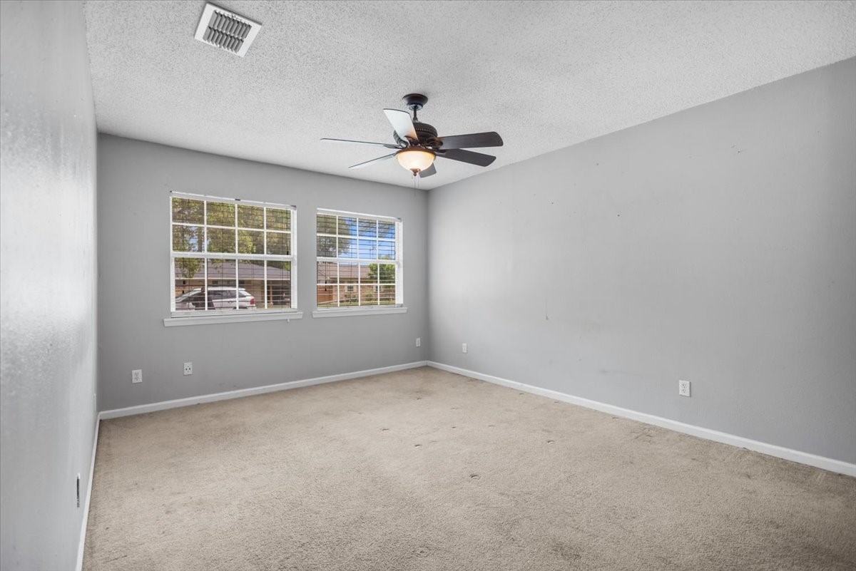 407 York Street Lindale TX 75771