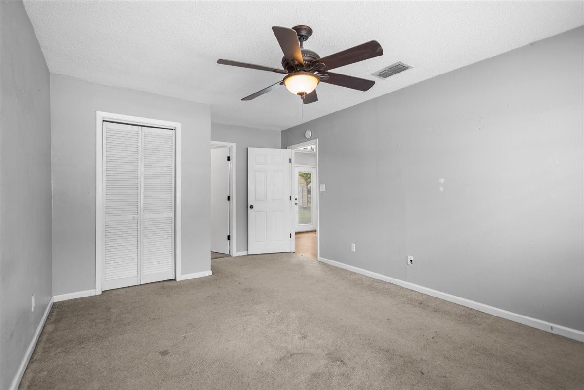407 York Street Lindale TX 75771