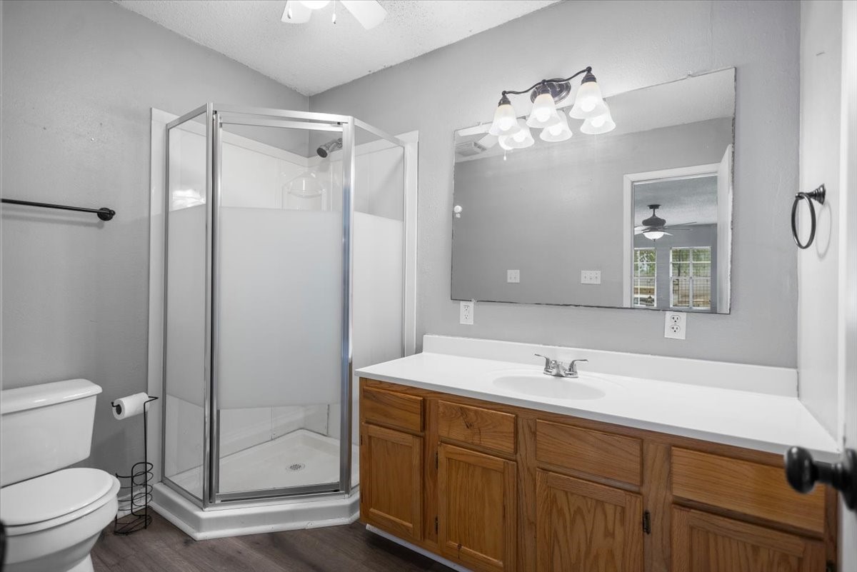 407 York Street Lindale TX 75771