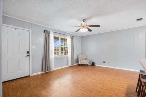 407 York Street Lindale TX 75771