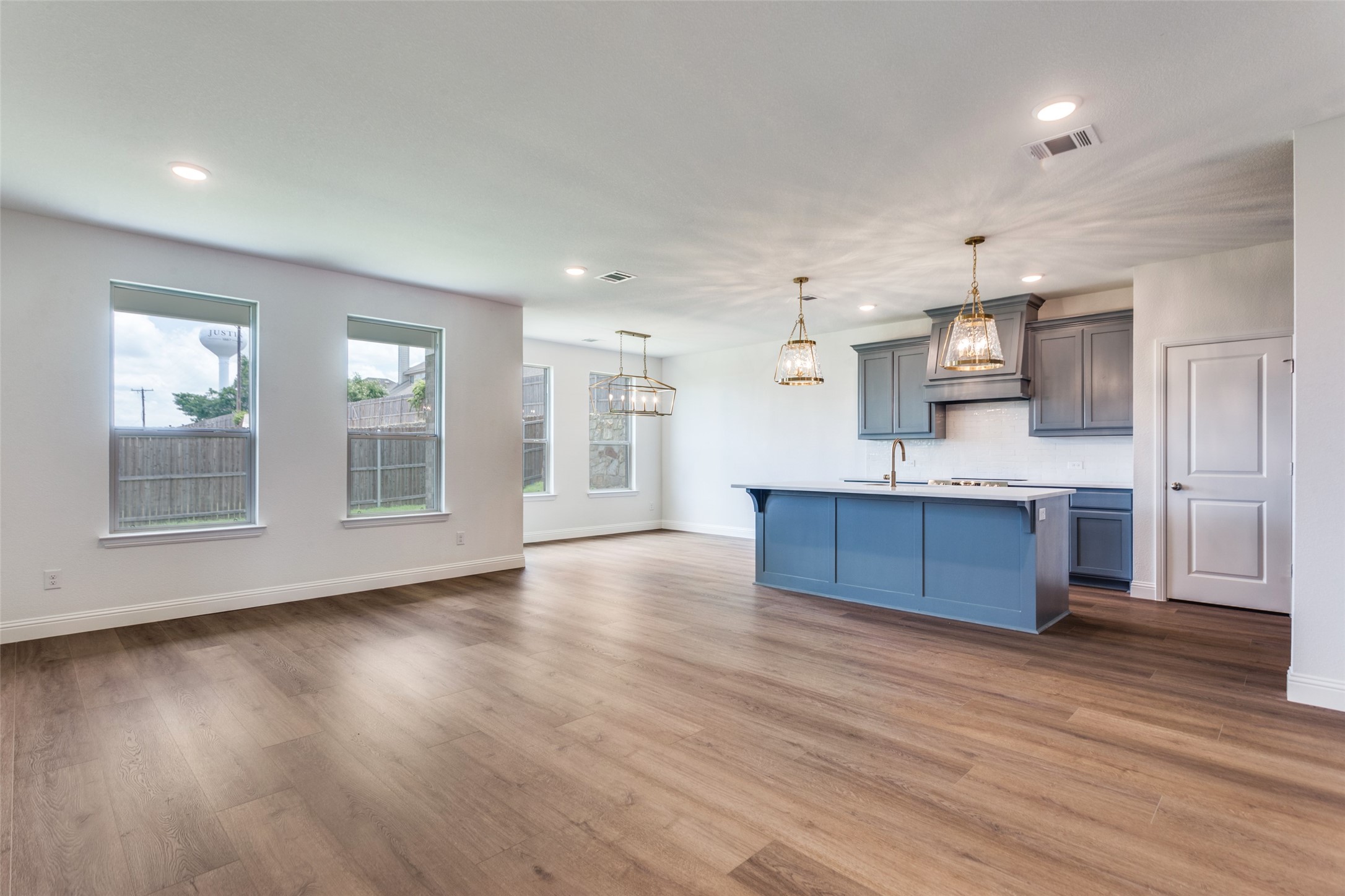 500 Lakeway Lane Justin TX 76247