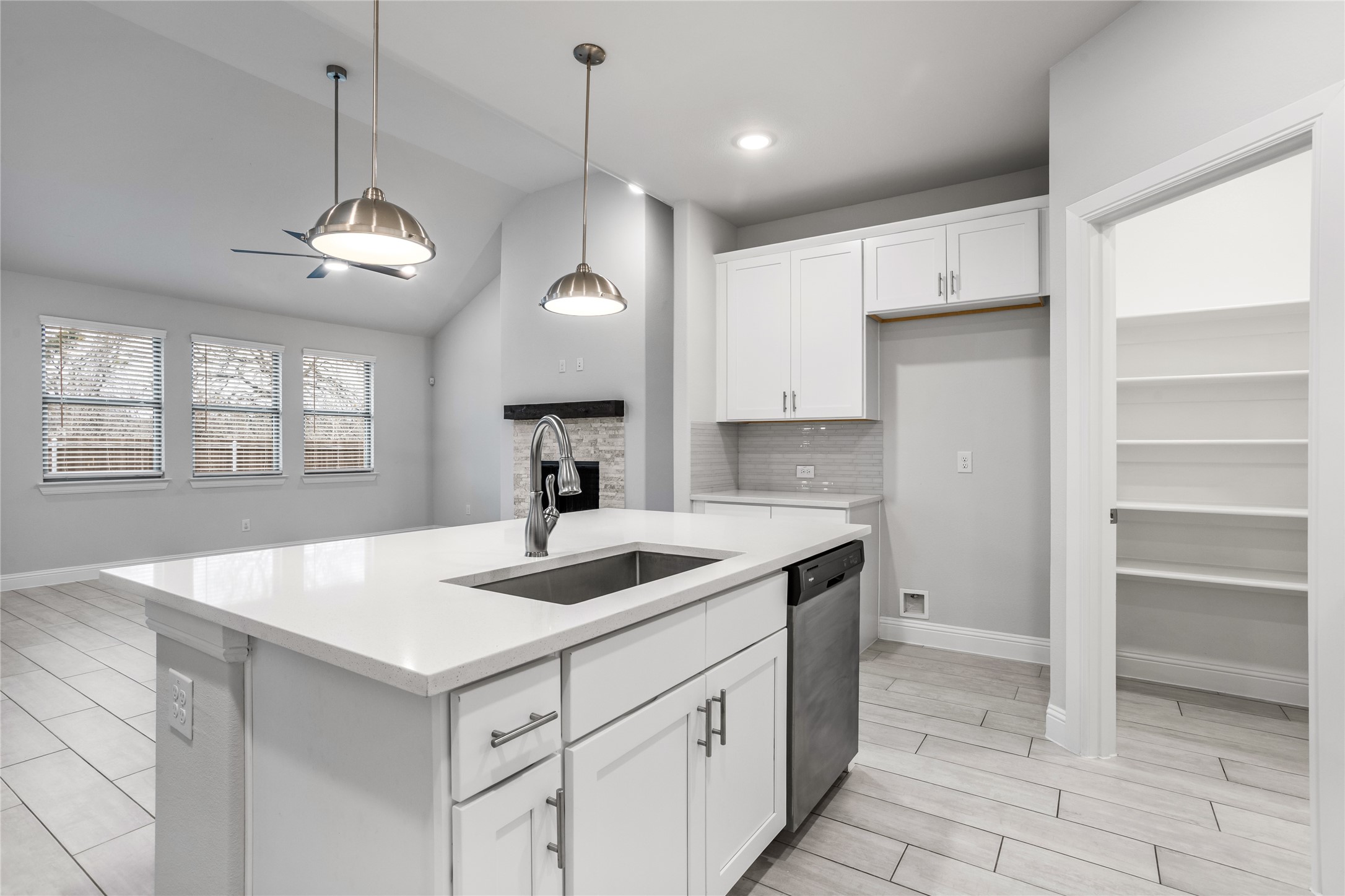 101 Gardenia Drive Azle TX 76020