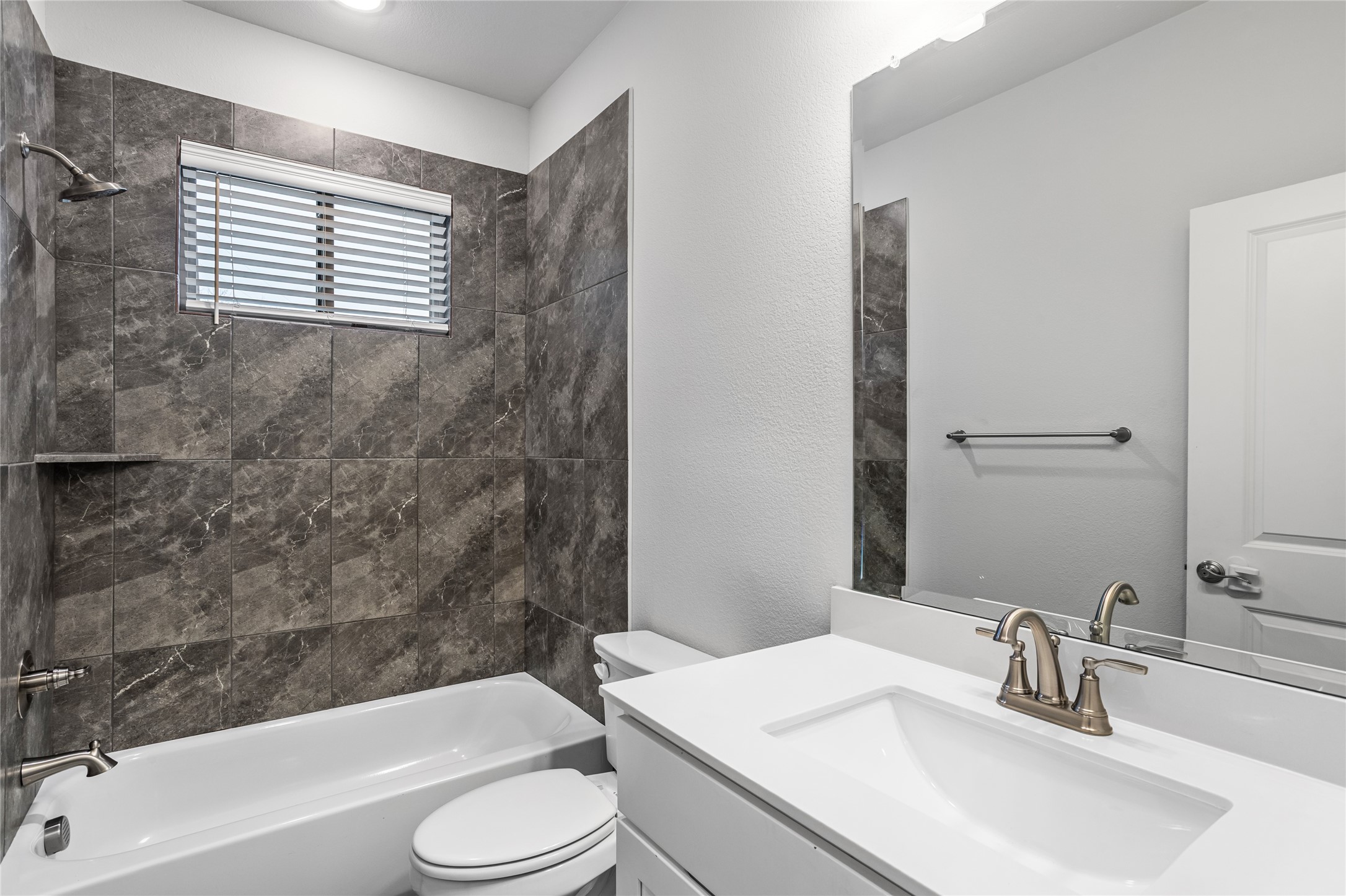101 Gardenia Drive Azle TX 76020