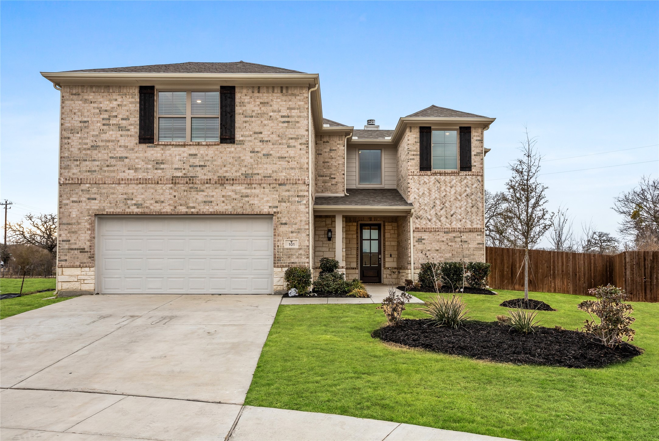 101 Gardenia Drive Azle TX 76020
