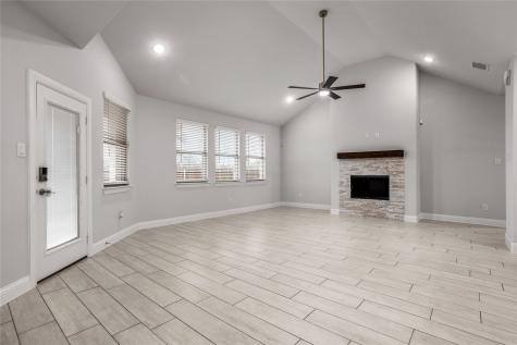 101 Gardenia Drive Azle TX 76020