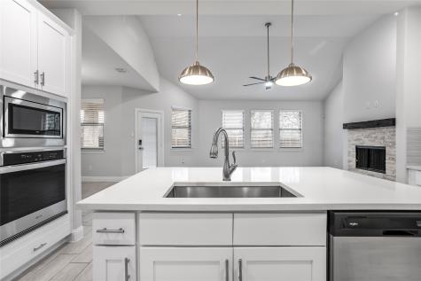 101 Gardenia Drive Azle TX 76020