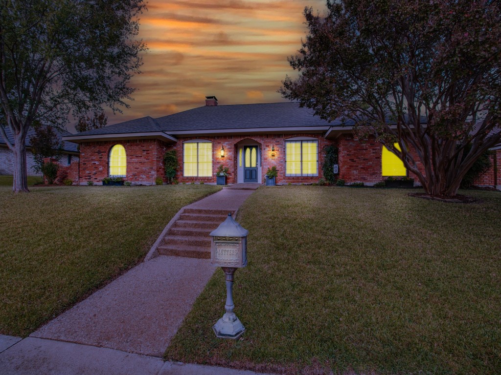 9627 Vista Oaks Drive Dallas TX 75243