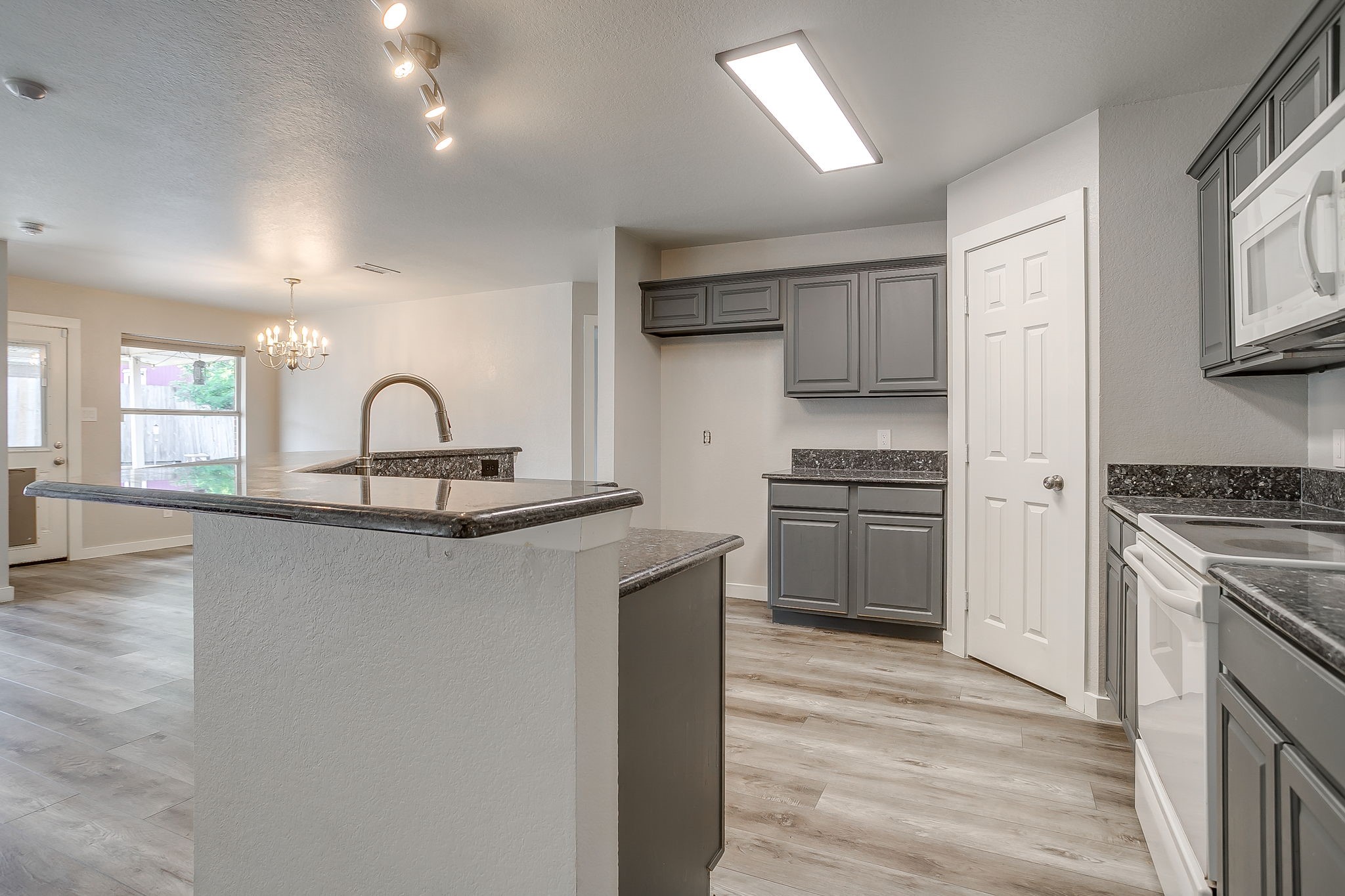 1024 Heberle Drive Burleson TX 76028