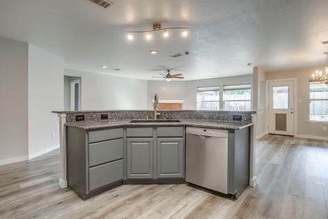 1024 Heberle Drive Burleson TX 76028