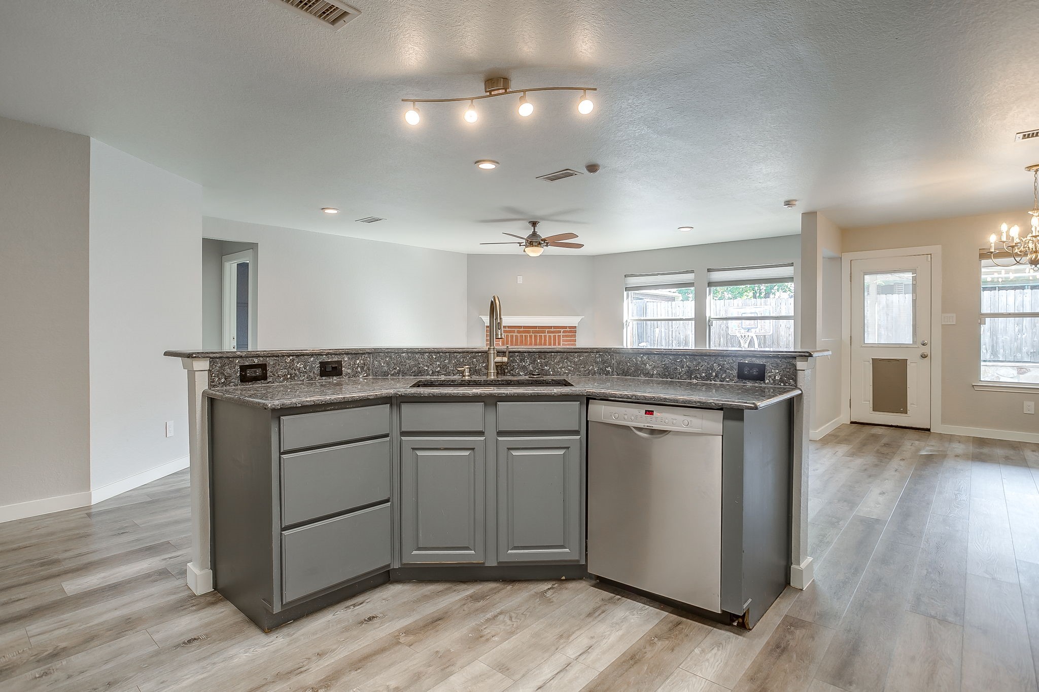 1024 Heberle Drive Burleson TX 76028