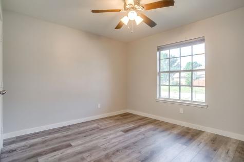 1024 Heberle Drive Burleson TX 76028