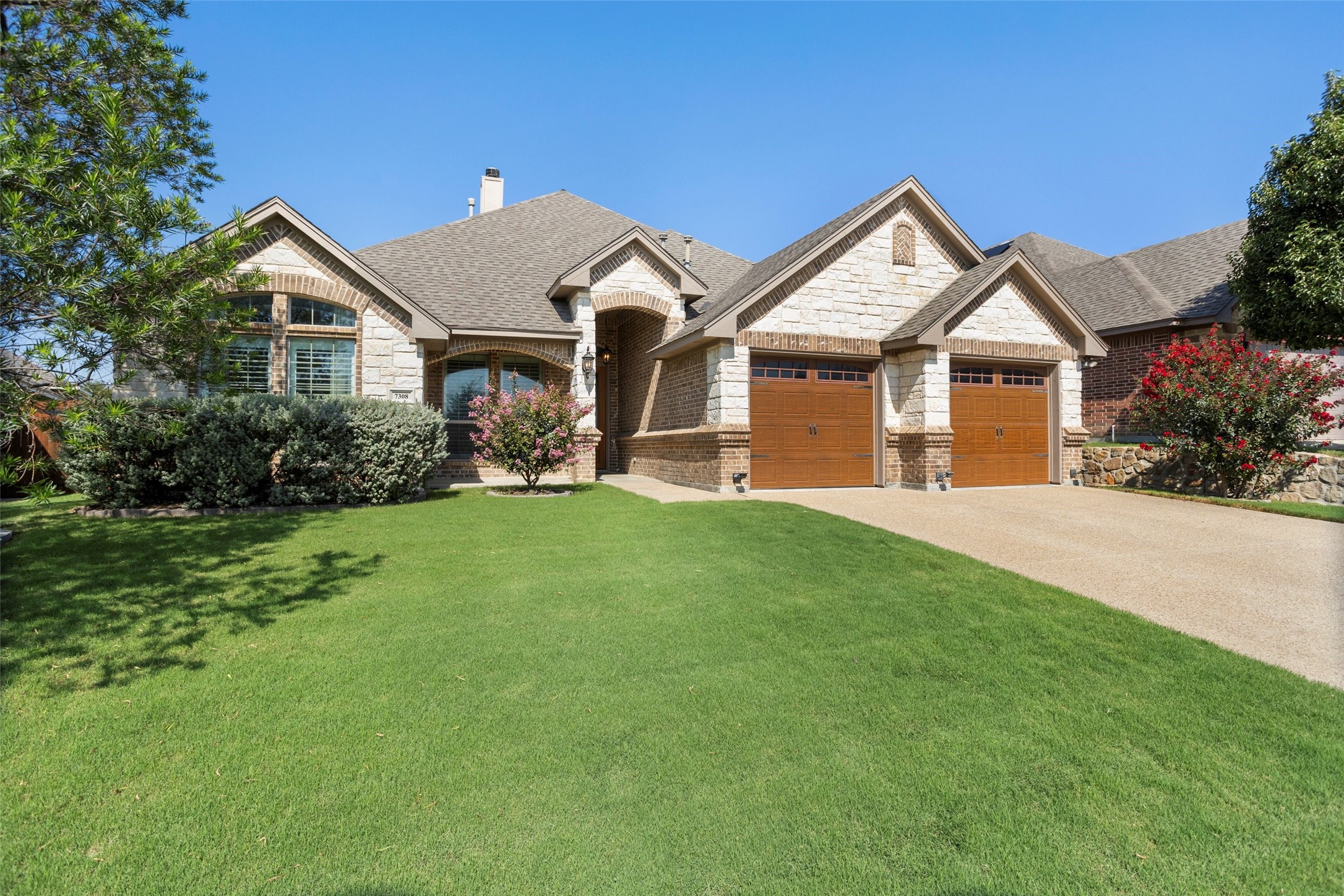 7308 Prestwick Terrace Benbrook TX 76126