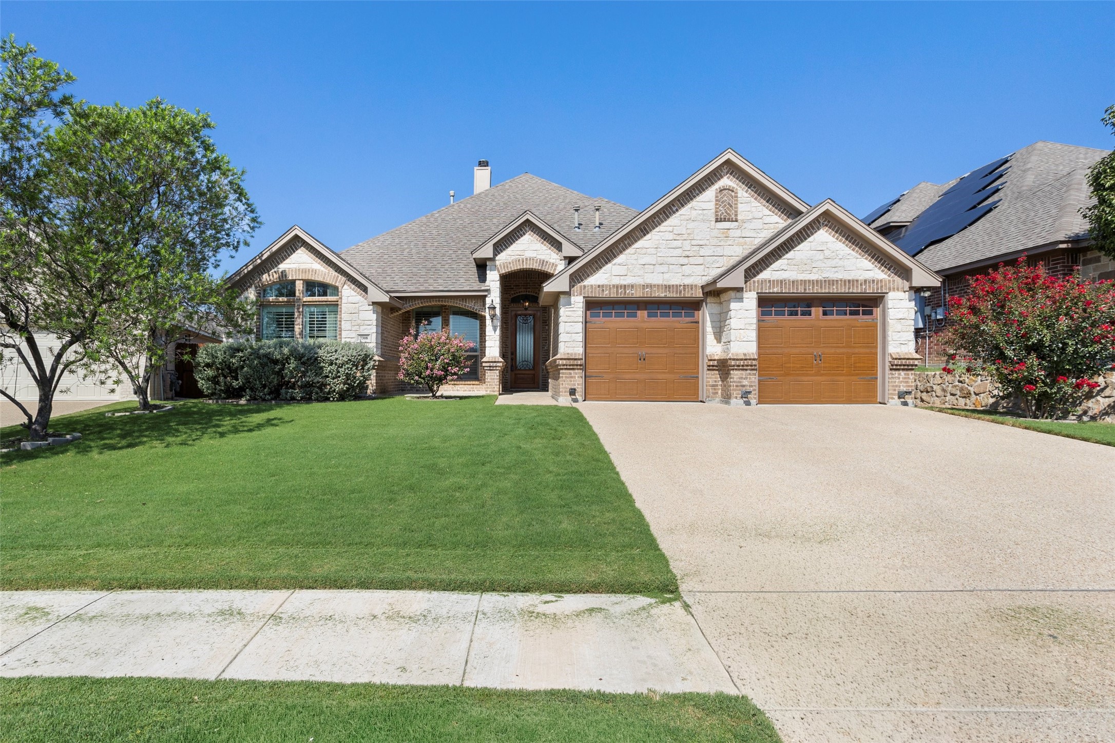 7308 Prestwick Terrace Benbrook TX 76126