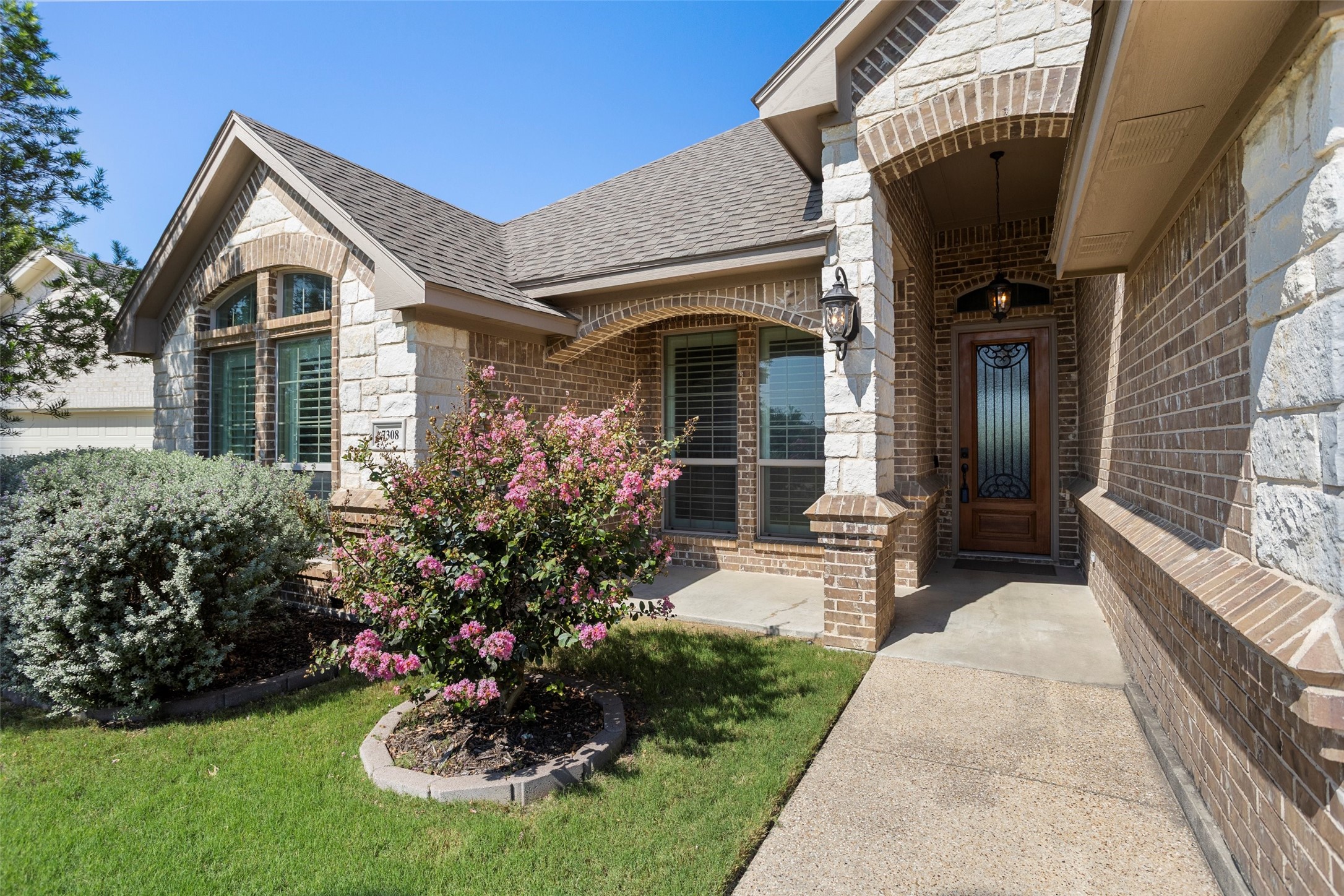 7308 Prestwick Terrace Benbrook TX 76126