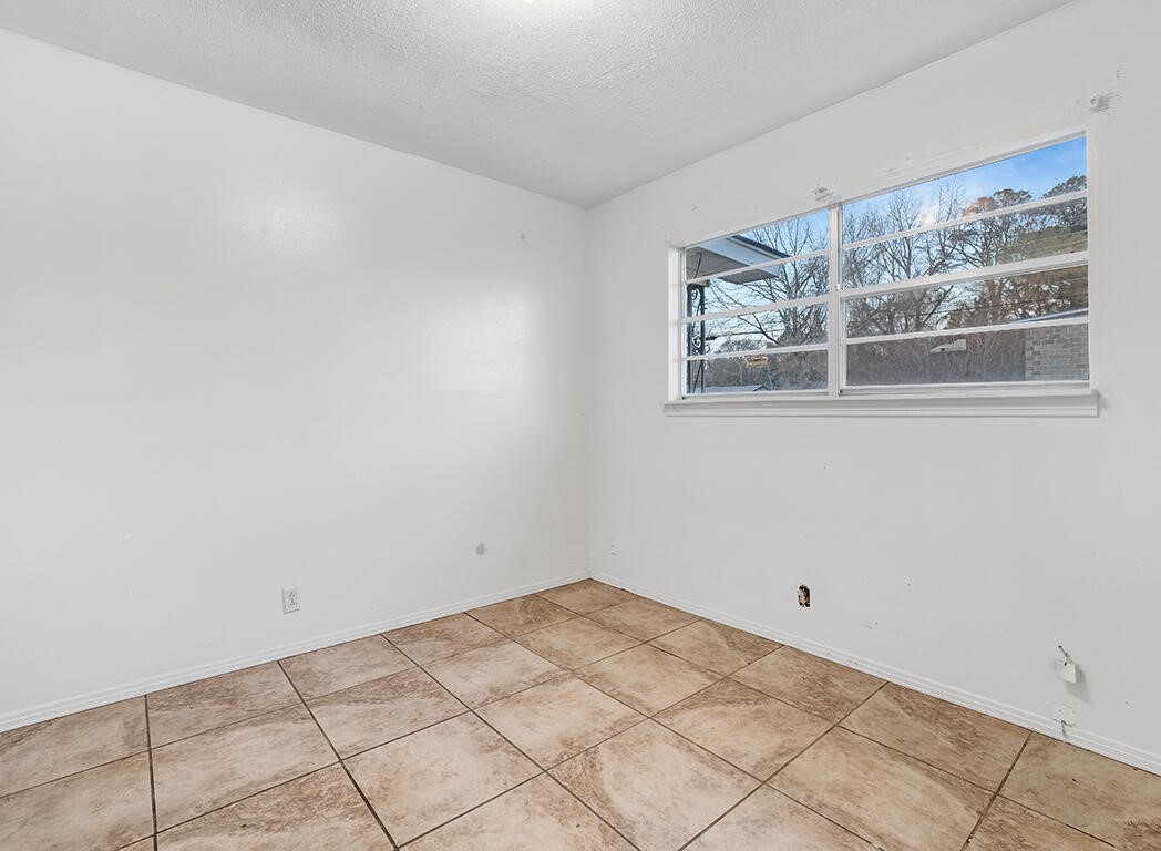 224 Shellwood Drive Wake Village TX 75501