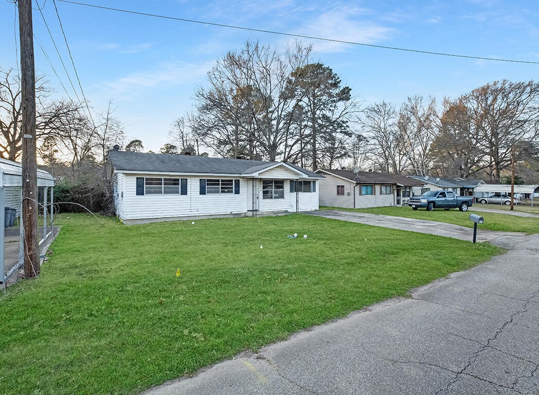 224 Shellwood Drive Wake Village TX 75501