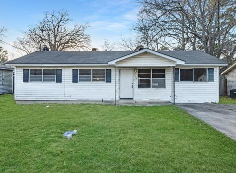 224 Shellwood Drive Wake Village TX 75501