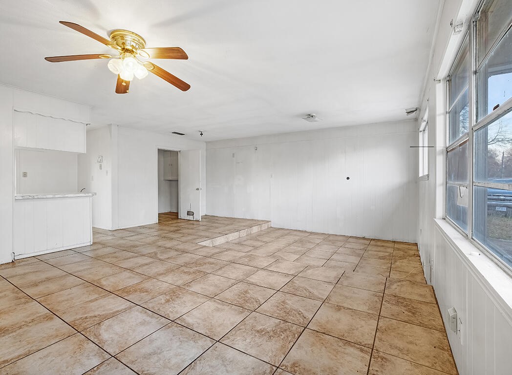 224 Shellwood Drive Wake Village TX 75501