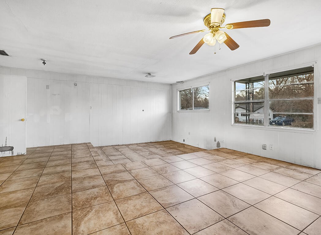 224 Shellwood Drive Wake Village TX 75501