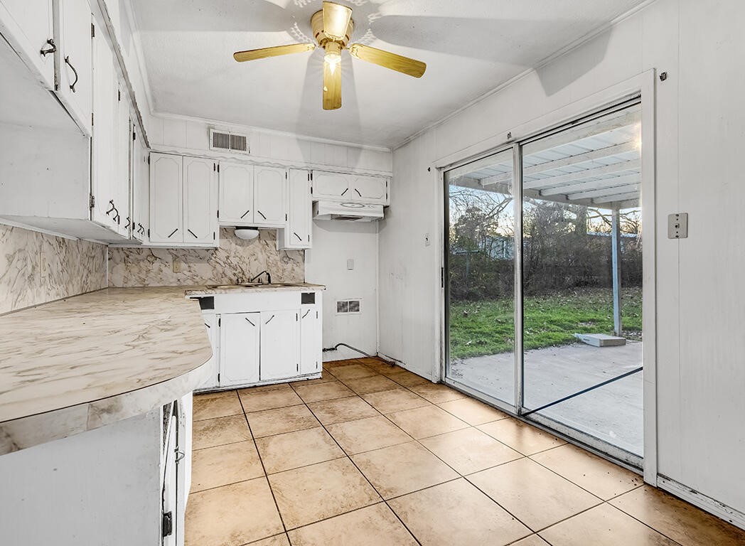 224 Shellwood Drive Wake Village TX 75501
