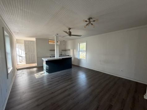 207 S Creek Street Fredericksburg TX 78624