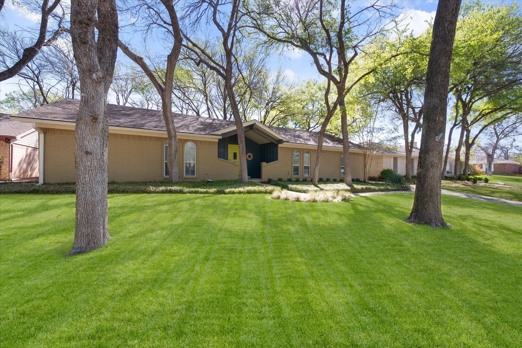 2003 Botts Drive Arlington TX 76012