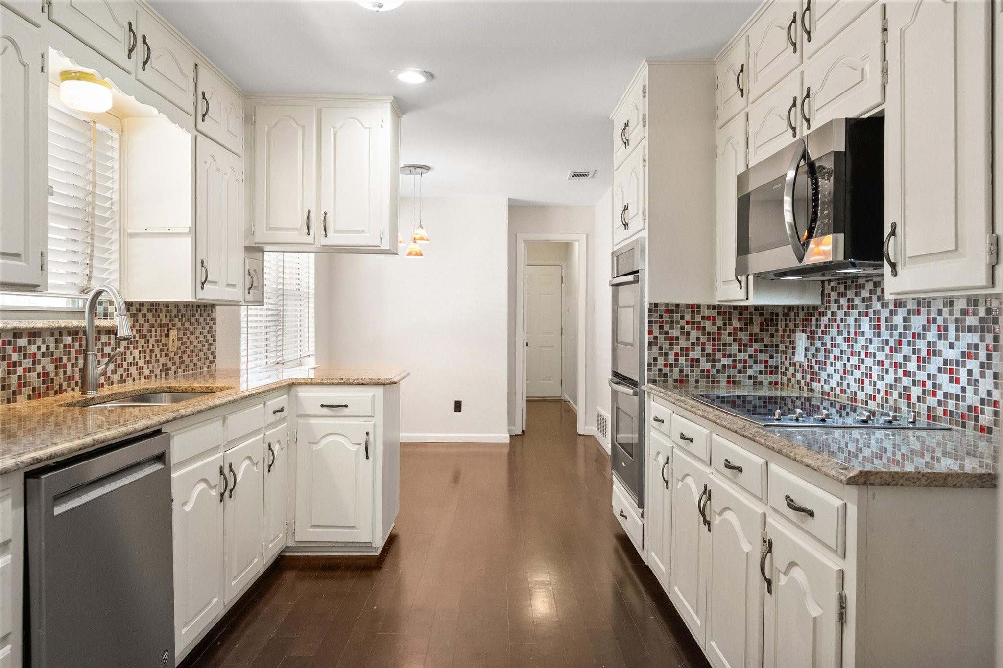 2003 Botts Drive Arlington TX 76012