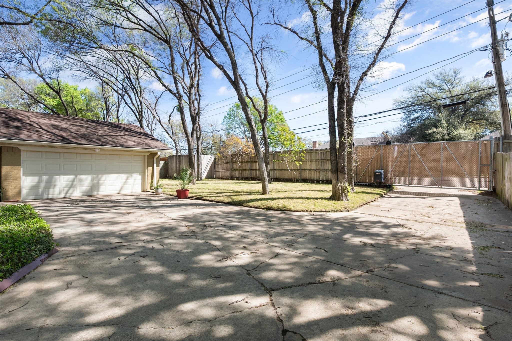 2003 Botts Drive Arlington TX 76012