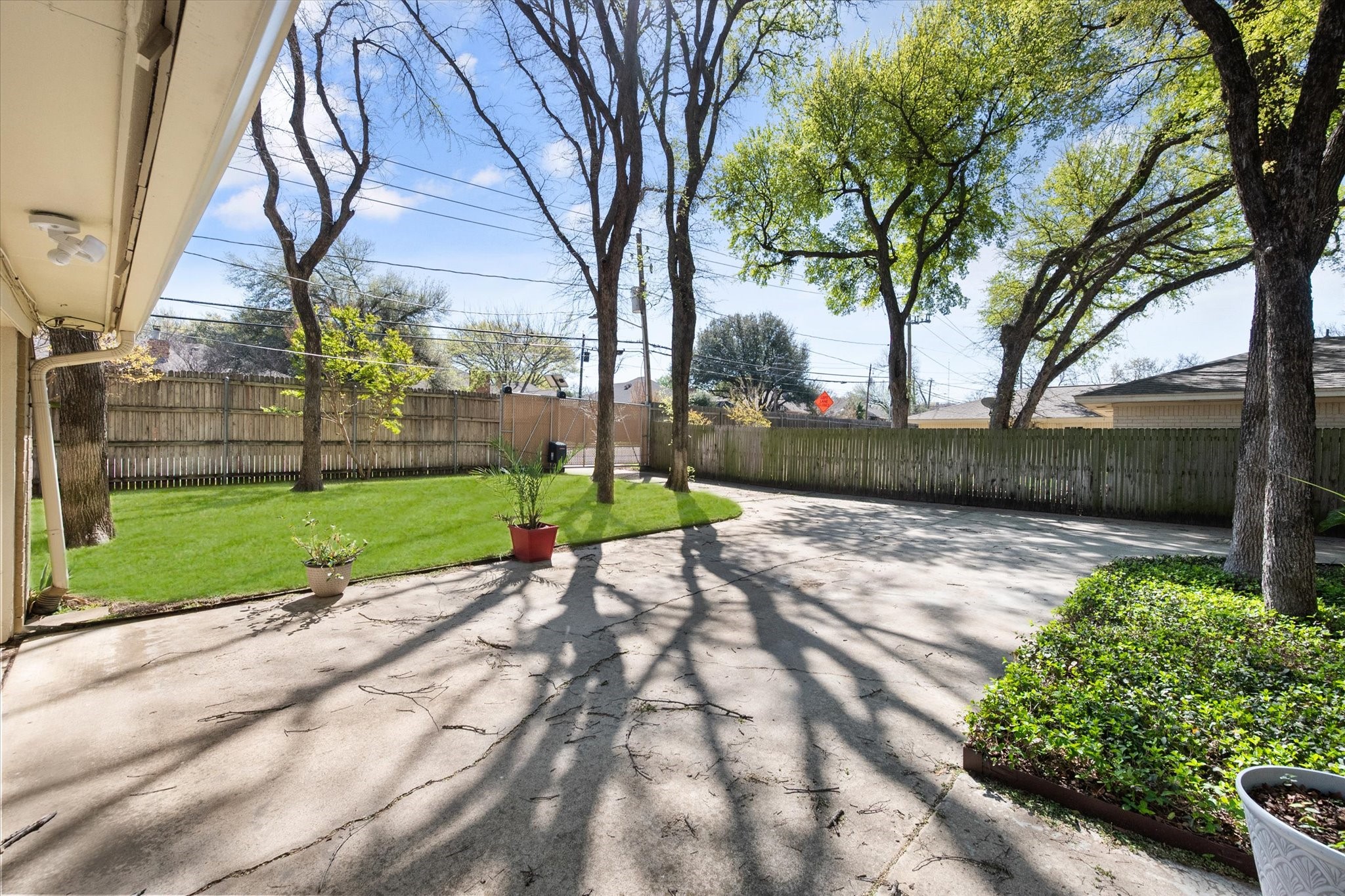 2003 Botts Drive Arlington TX 76012