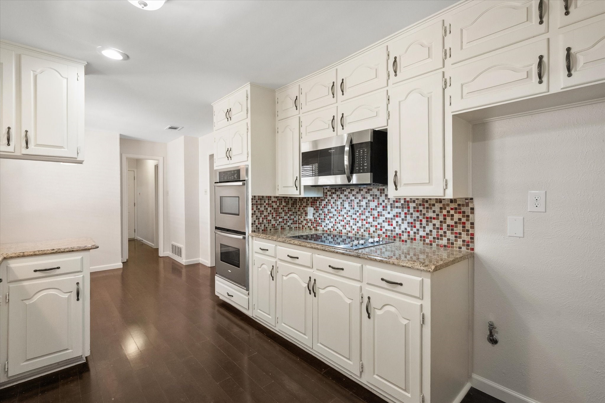 2003 Botts Drive Arlington TX 76012