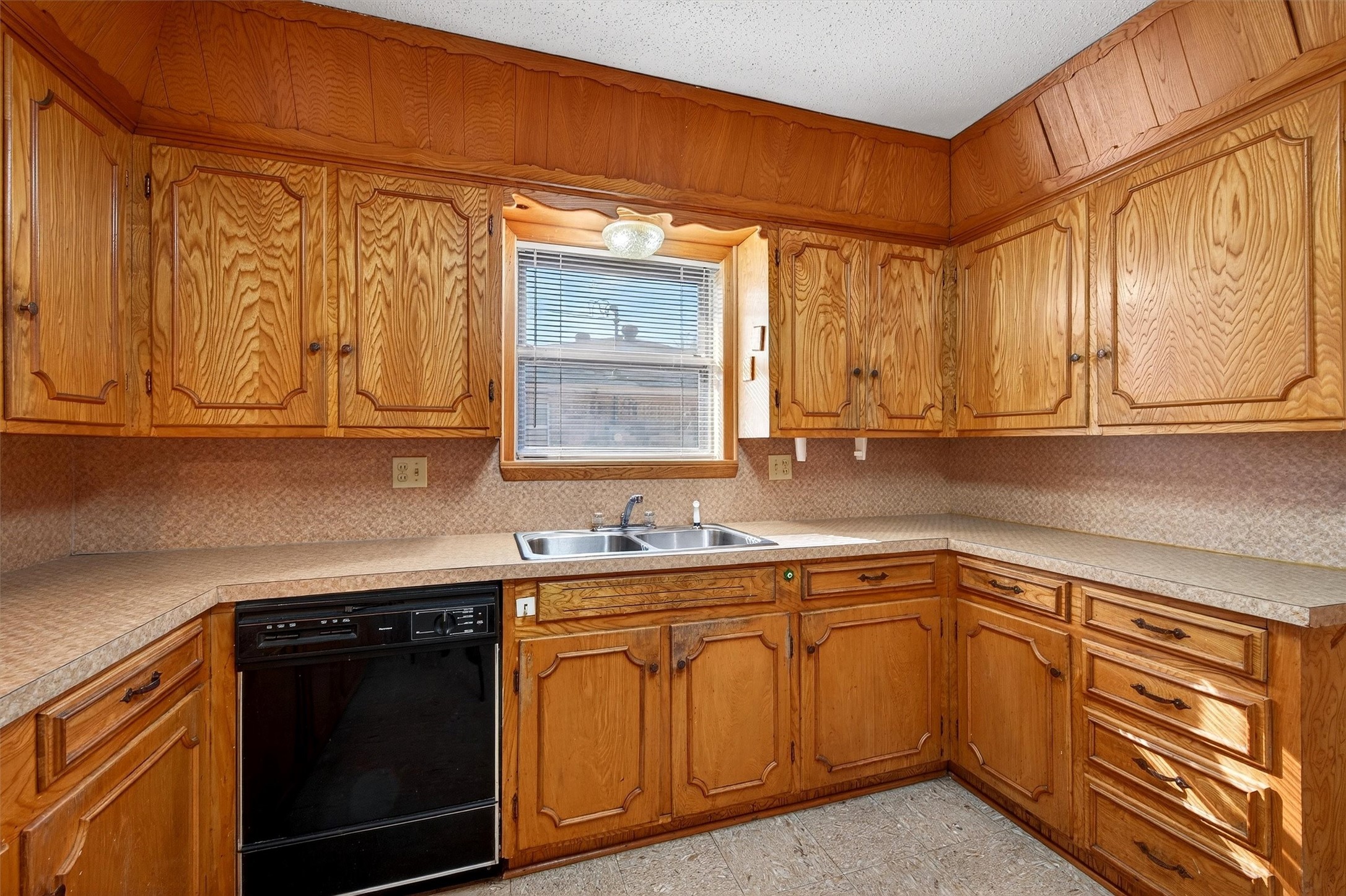 3213 Bordeaux Street Sherman TX 75090