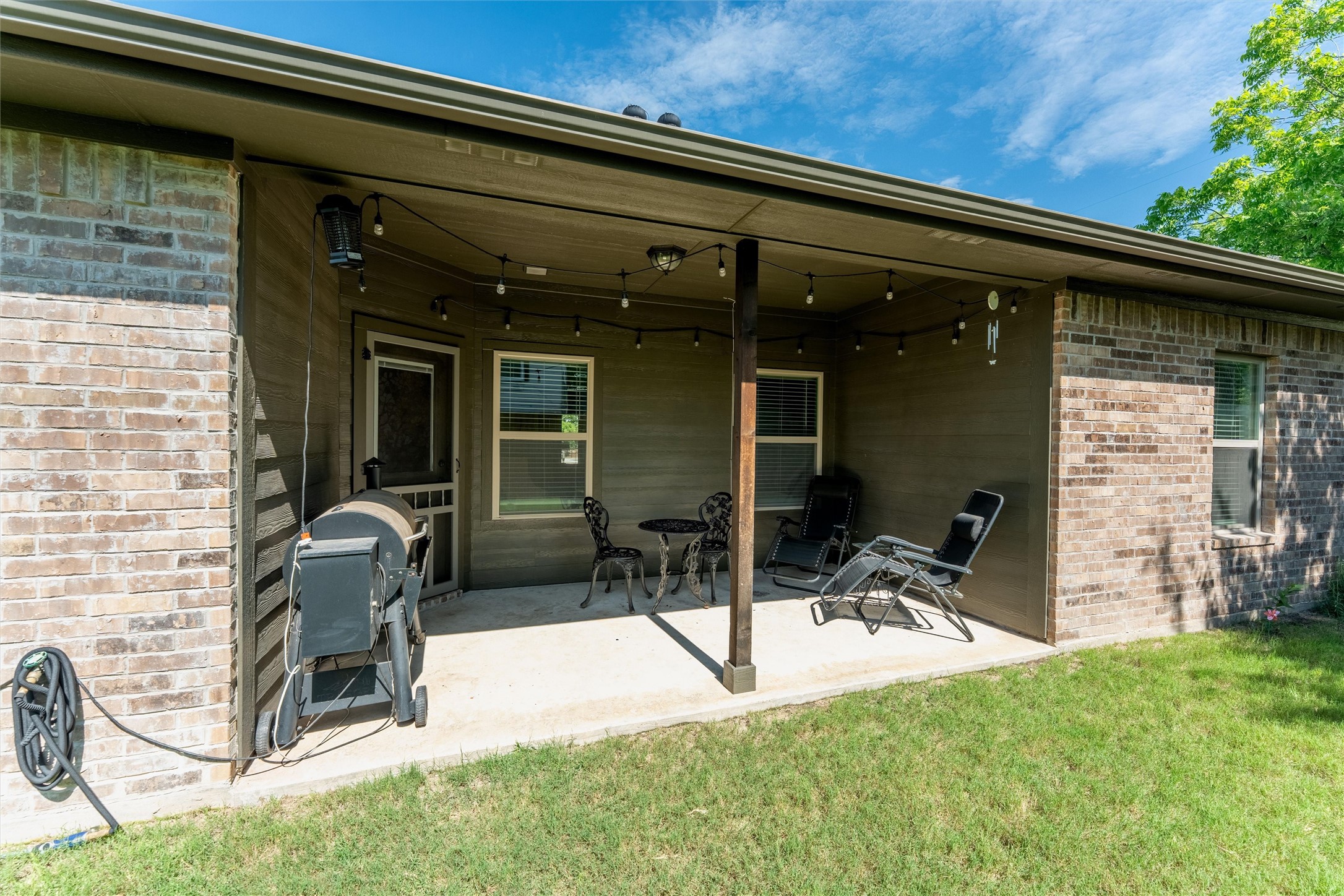 322 S Bowie Drive Weatherford TX 76086