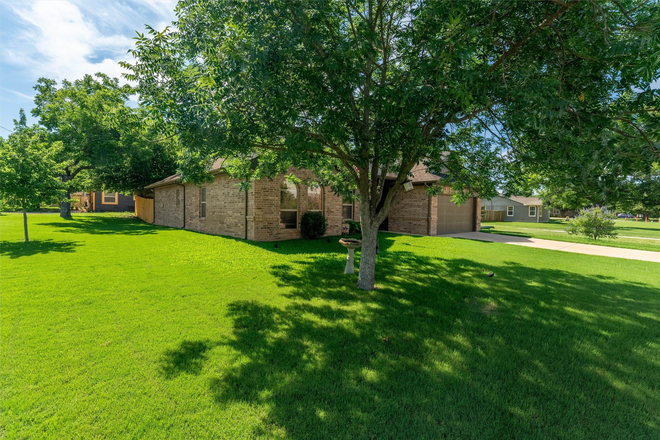 322 S Bowie Drive Weatherford TX 76086