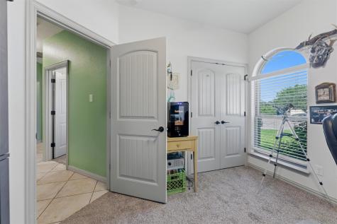 322 S Bowie Drive Weatherford TX 76086