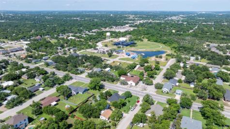 322 S Bowie Drive Weatherford TX 76086