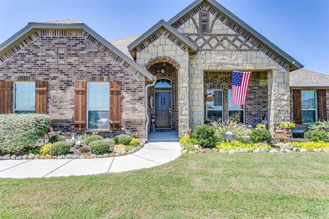 220 Lone Star Way Godley TX 76044