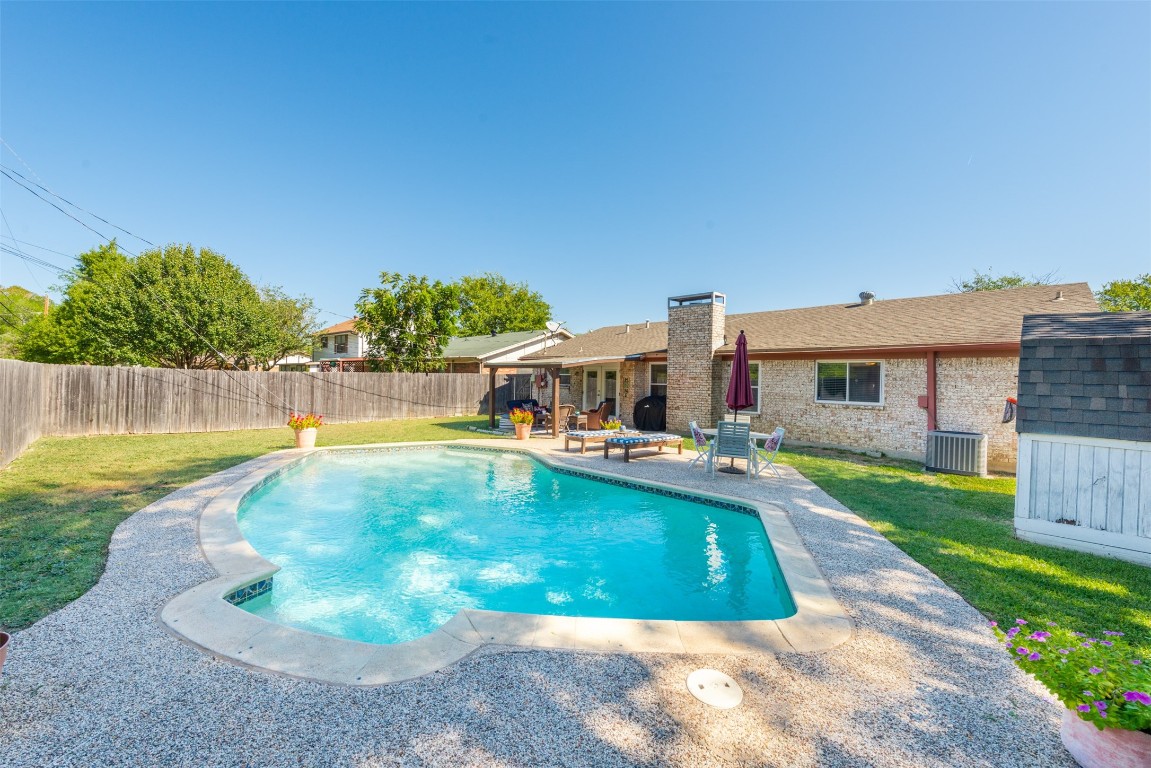 6909 Bennington Drive Watauga TX 76148