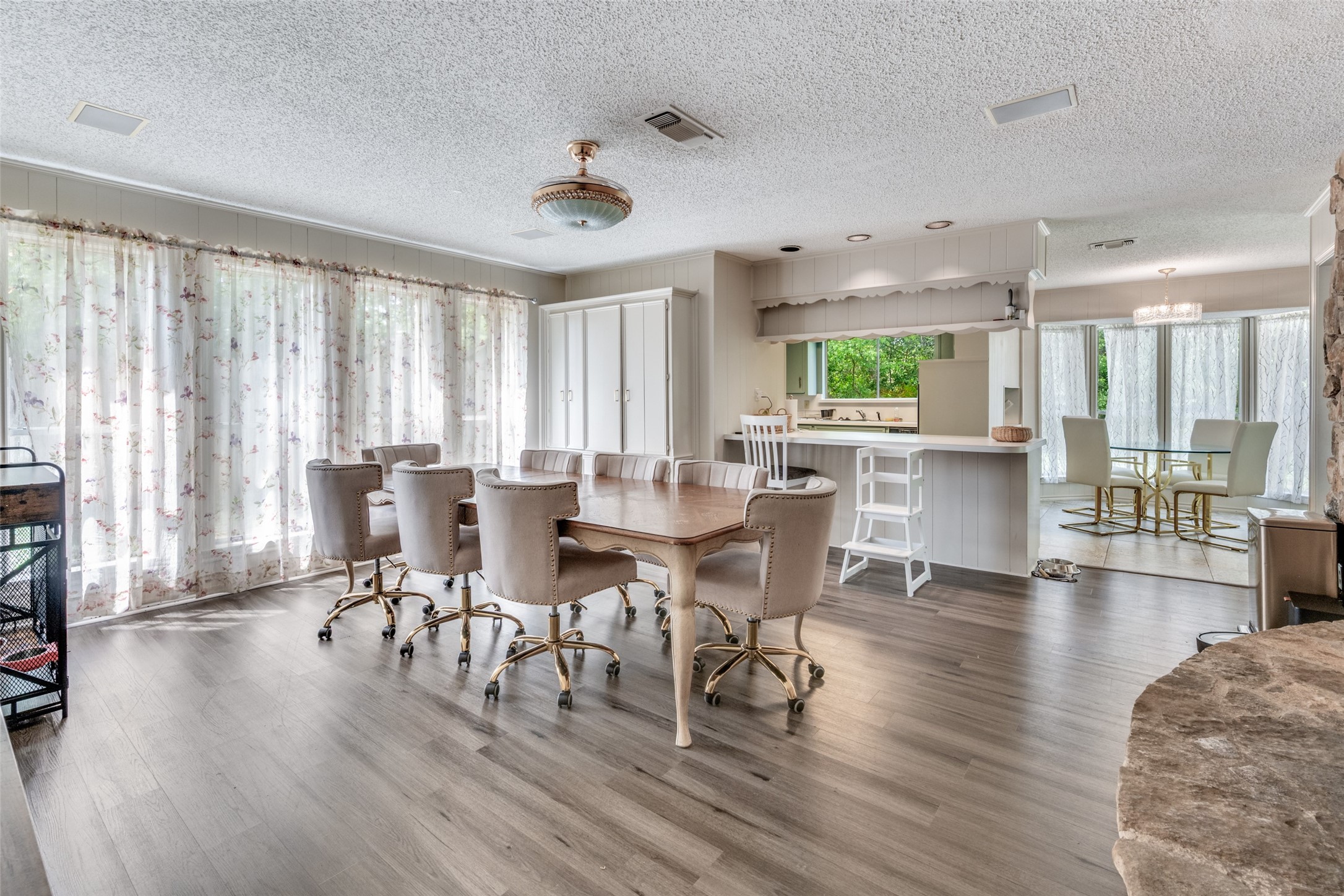 2120 Valleydale Drive Arlington TX 76013