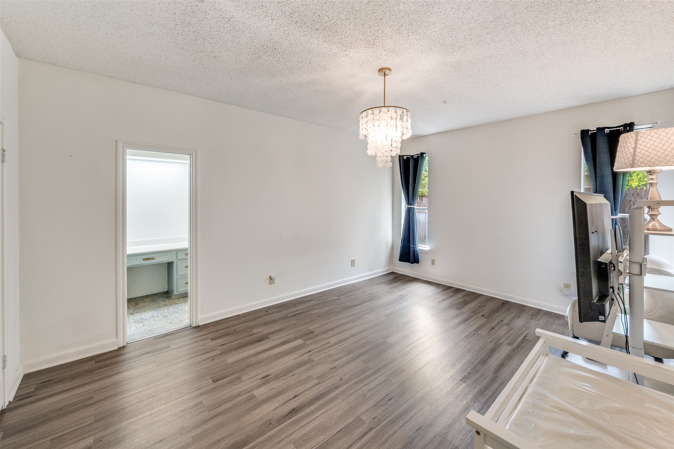2120 Valleydale Drive Arlington TX 76013